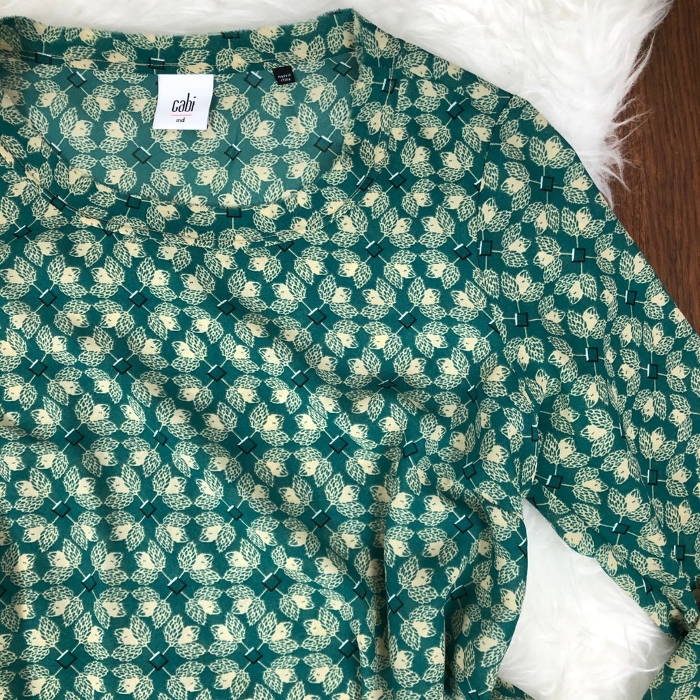 Cabi Jade Green Leaf Print Blouse Style 3069 Med - Picture 3 of 5